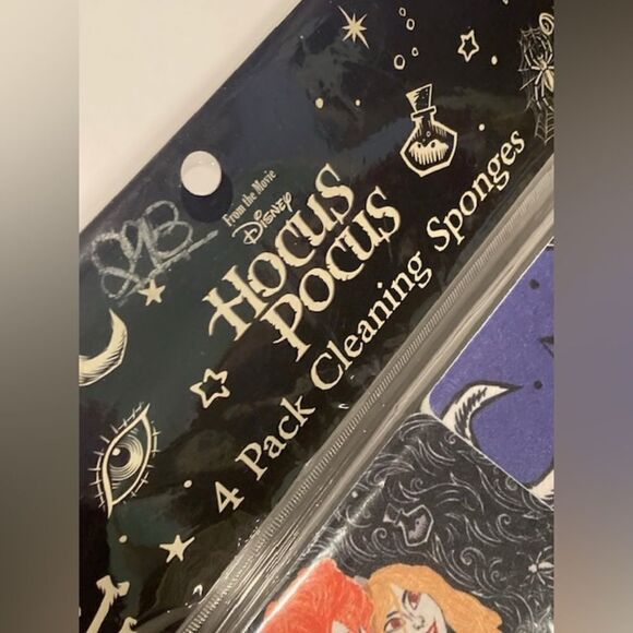 Halloween Decor Lot of 3 Disney Towel, Hocus Pocus Sponges, Table Runner EUC - Picture 2 of 16